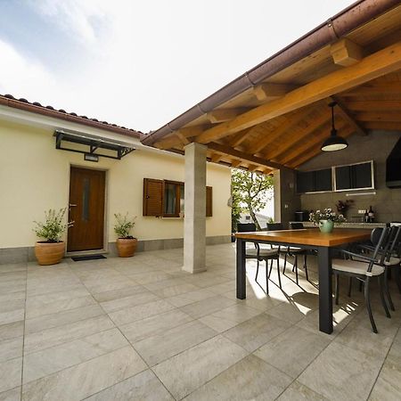 Casa Tilia Villa Sapjane Luaran gambar
