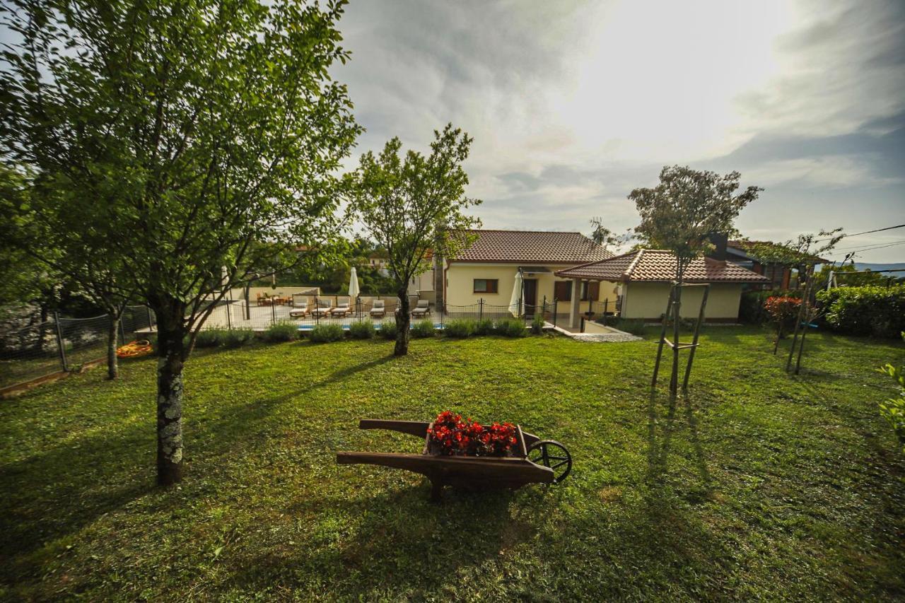 Casa Tilia Villa Sapjane Luaran gambar
